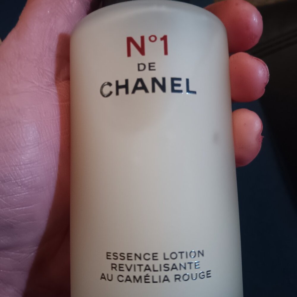 Chanel No1 essence lotion